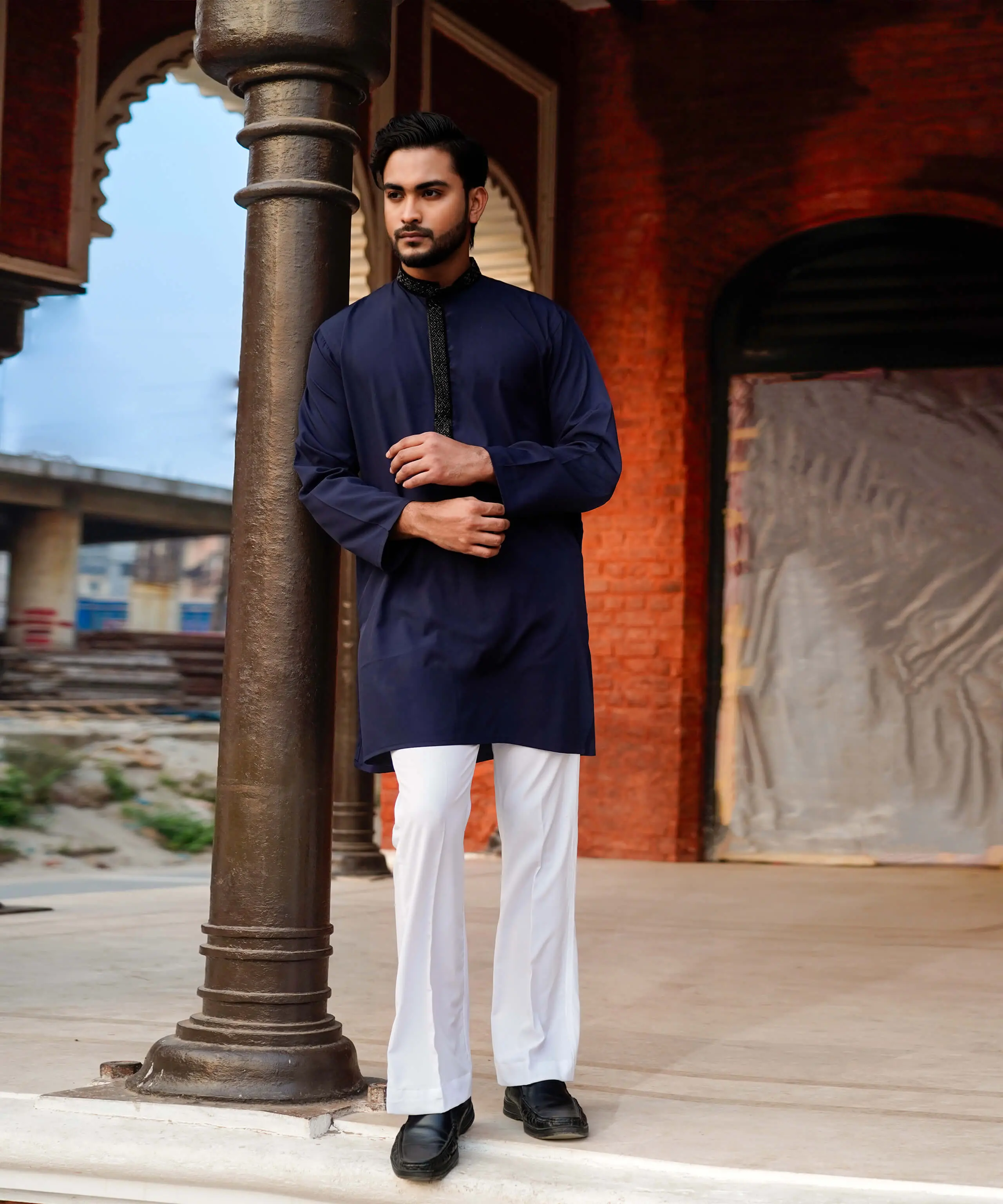 Zaruva Midnight Blue Short Kurta & Bootcut Pajama Set 3