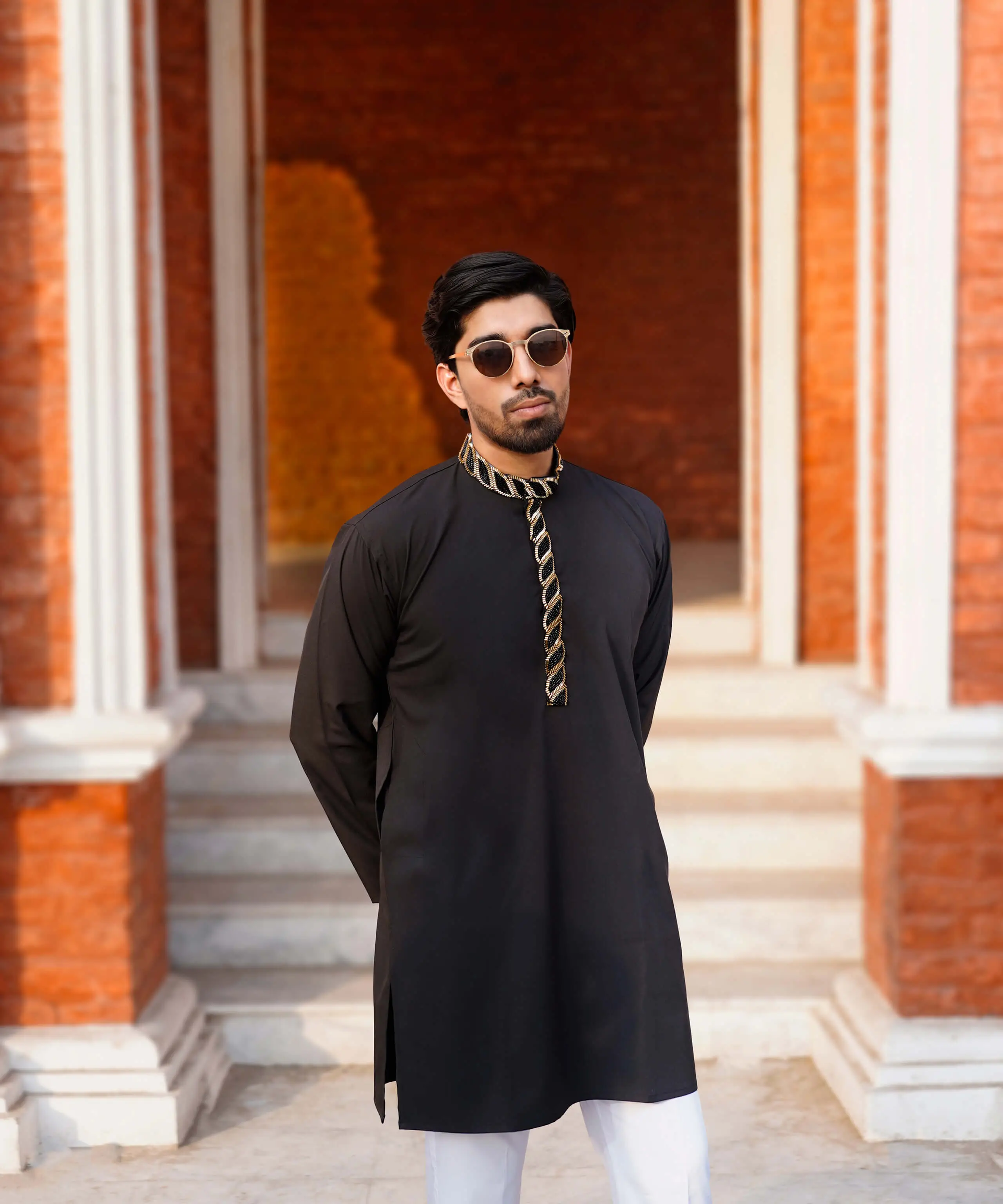 Zaruva Black Short Kurta & Bootcut Pajama Set